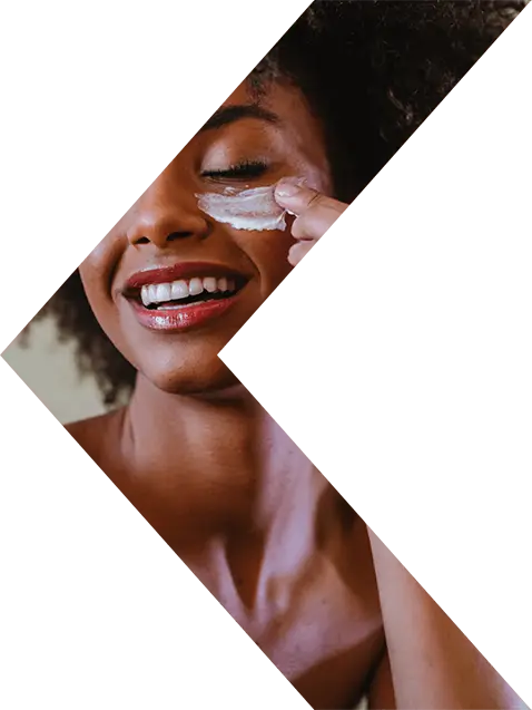 dexios-eye-cream-apply